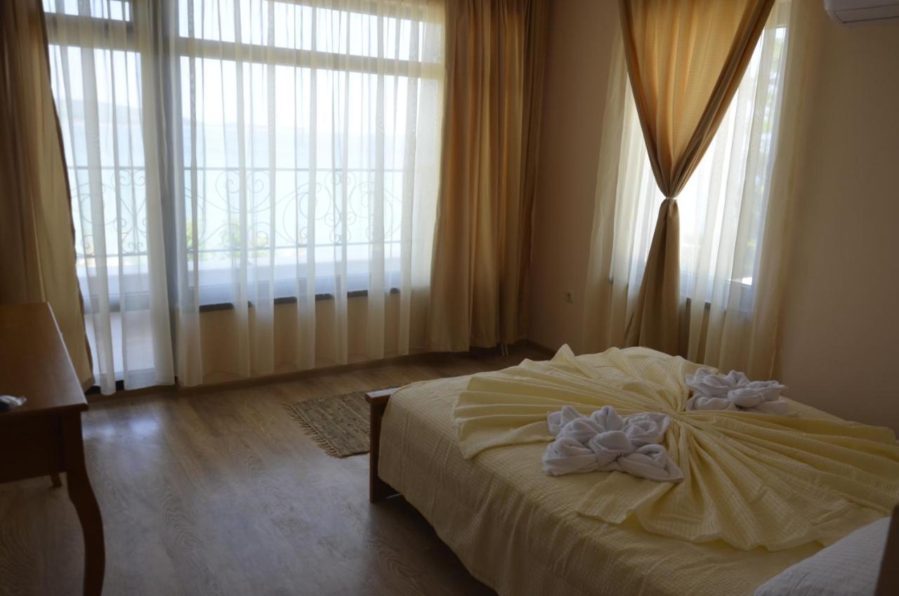 Ashram Hotel Приморско Экстерьер фото