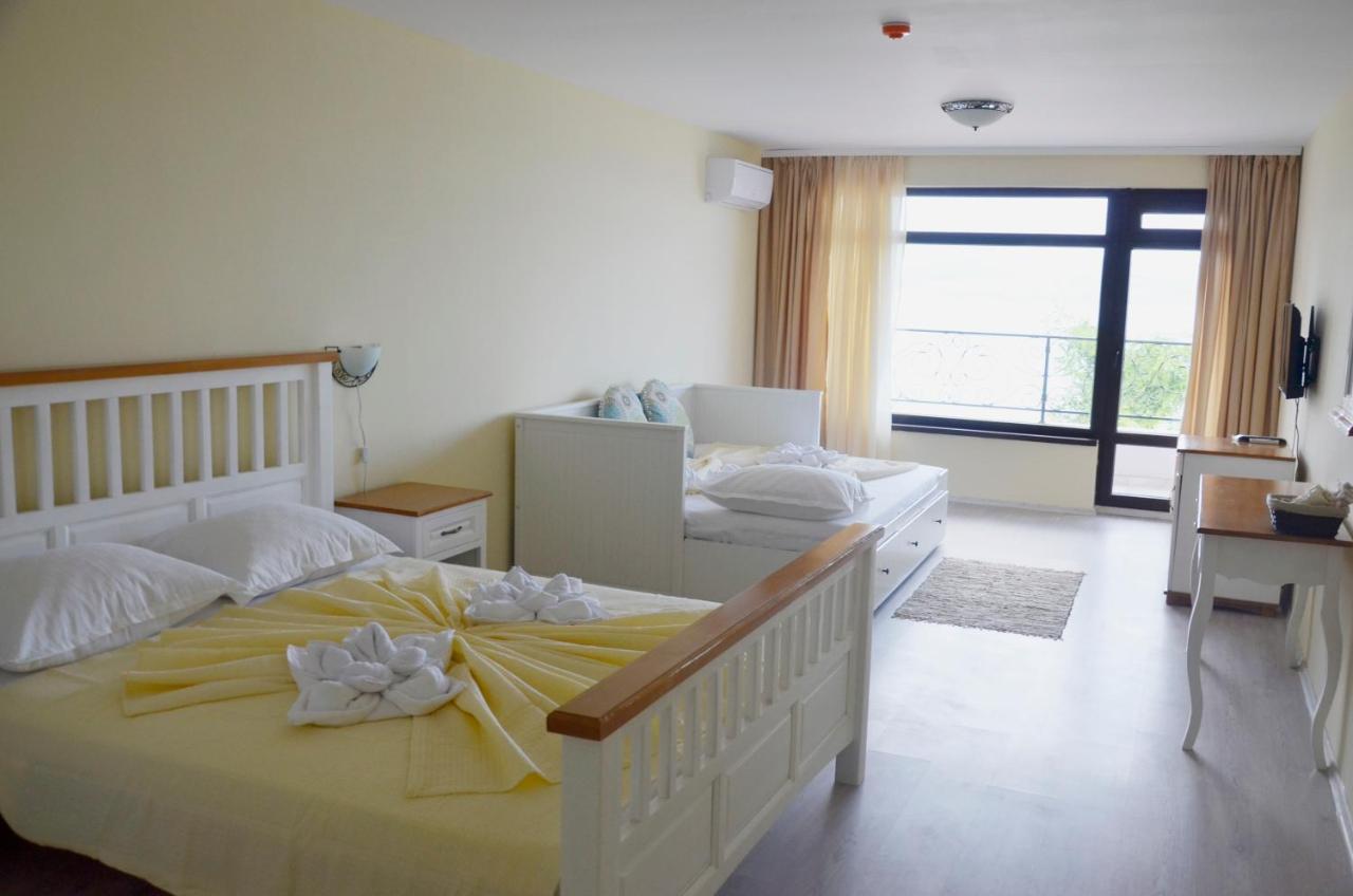 Ashram Hotel Приморско Экстерьер фото